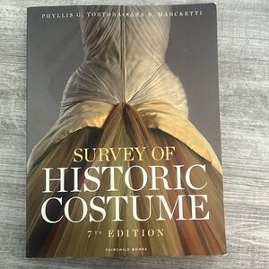 Im selling this book it’s for anyone who’s majoring in fashion